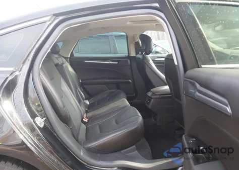 2014 Ford Fusion Energi Titanium from USA, damaged, VIN 3FA6P0SUXER227036